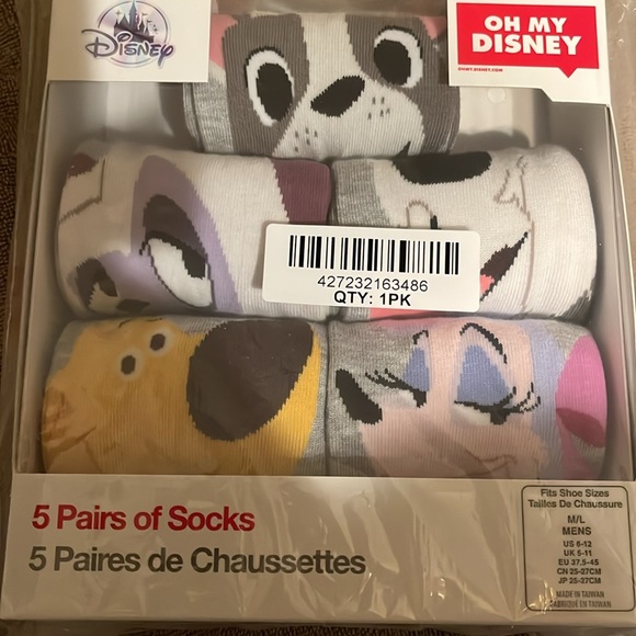 Oh My Disney 5 pr men’s socks US 6-12 size Disney dogs very hard to find New - Picture 3 of 3